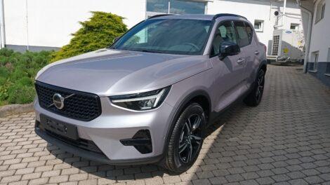 Volvo XC40 B3 Mild-Hibrid Plus Dark