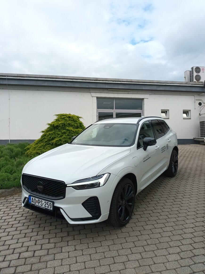 Volvo XC60 T6 AWD Plug-in hybrid Black Edition