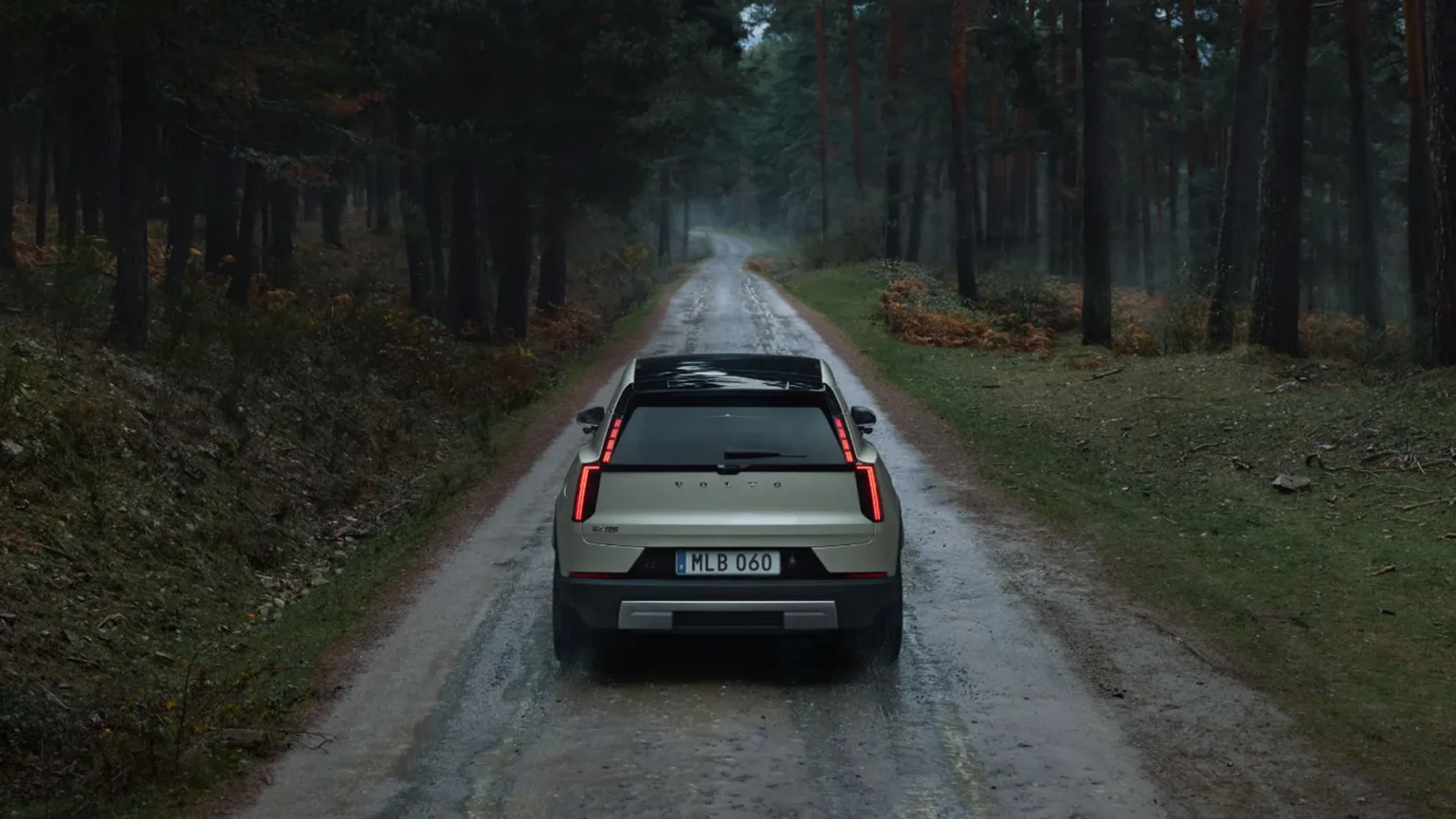 volvo-cross-country-egy-eredei-uton-szurkuletkor